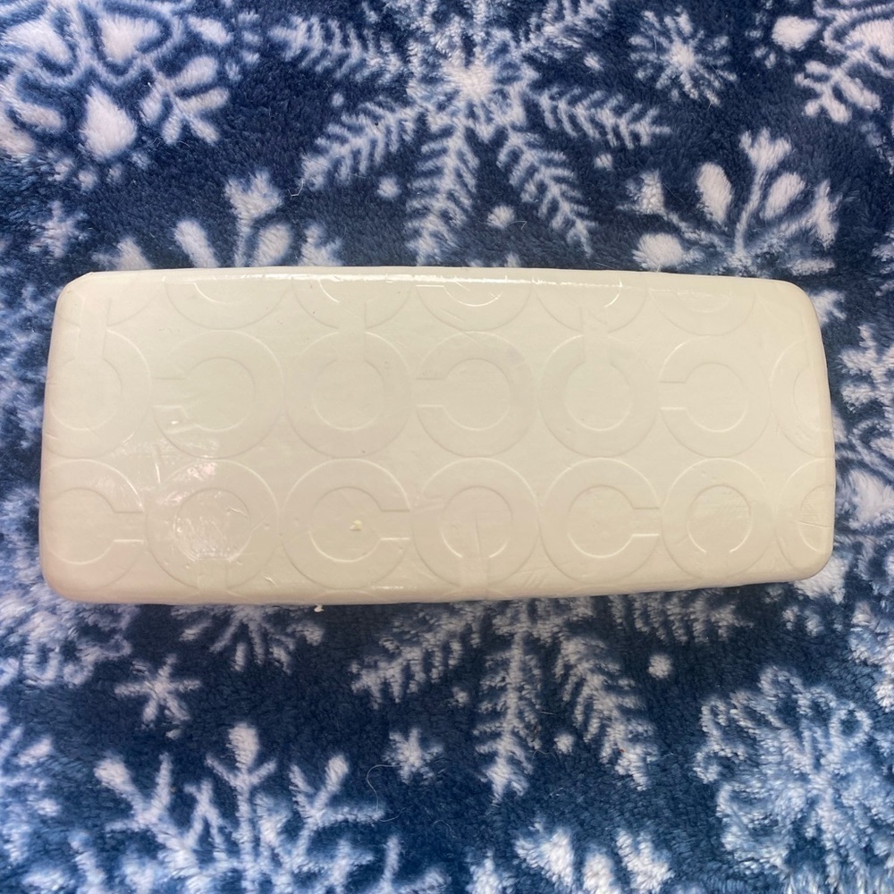 VINTAGE WHITE COACH SUNGLASSES CASE MONOGRAM PATTERNED - Picture 3 of 3
